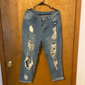 Size L ripped baggy jeans